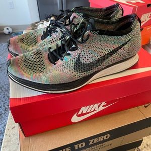 Flyknit racer multicolor 10.5